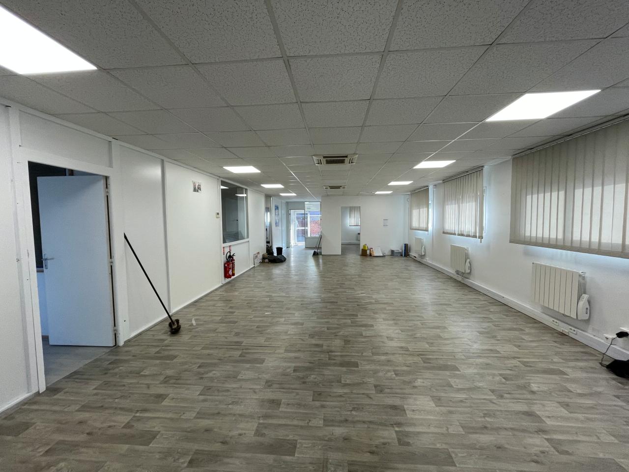 Local d'activité Le Petit-Quevilly 275m² Location local d'activité Le Petit-Quevilly Seine-Maritime OLACT2533756 7